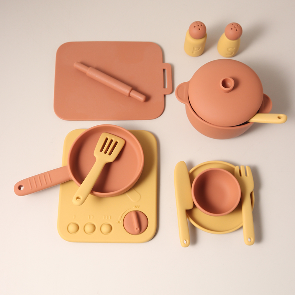 مجموعة ألعاب طهي من السيليكون  - مراجعة Kitchen Gadgets Kids وسعره